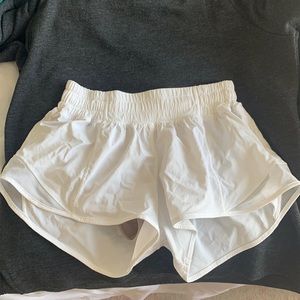 Lululemon hotty hot short in white
